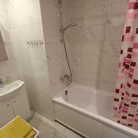 New Comfortable In Center * Narva